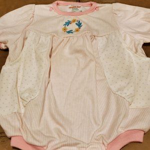 VERY CUTE HEALTHTEX  9MTH ONE PIECE!